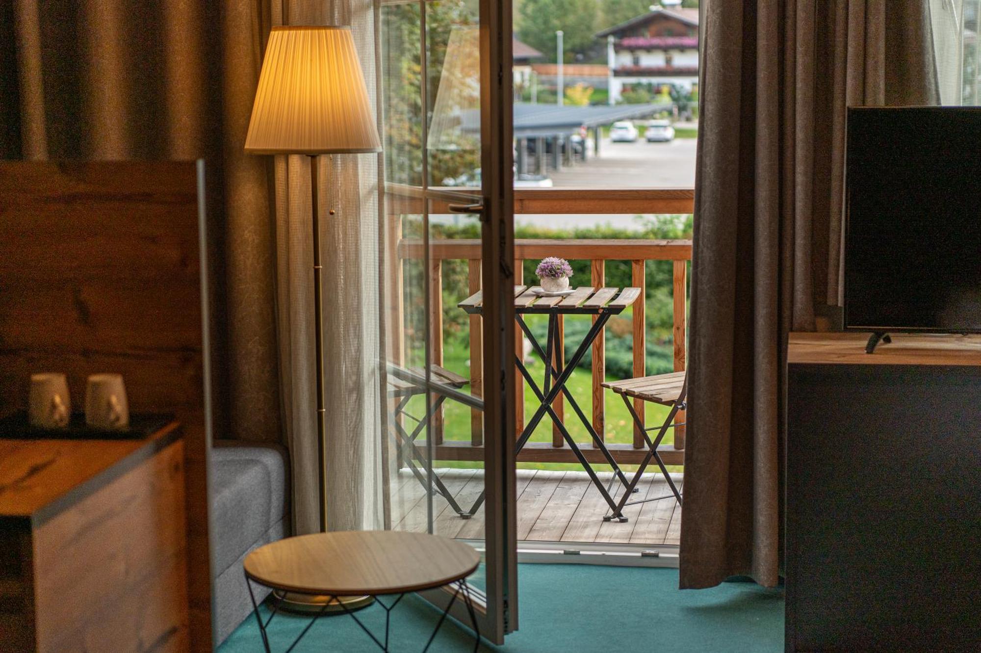 Alpenparks Hotel Montana Матрай-ин-Осттироль Экстерьер фото